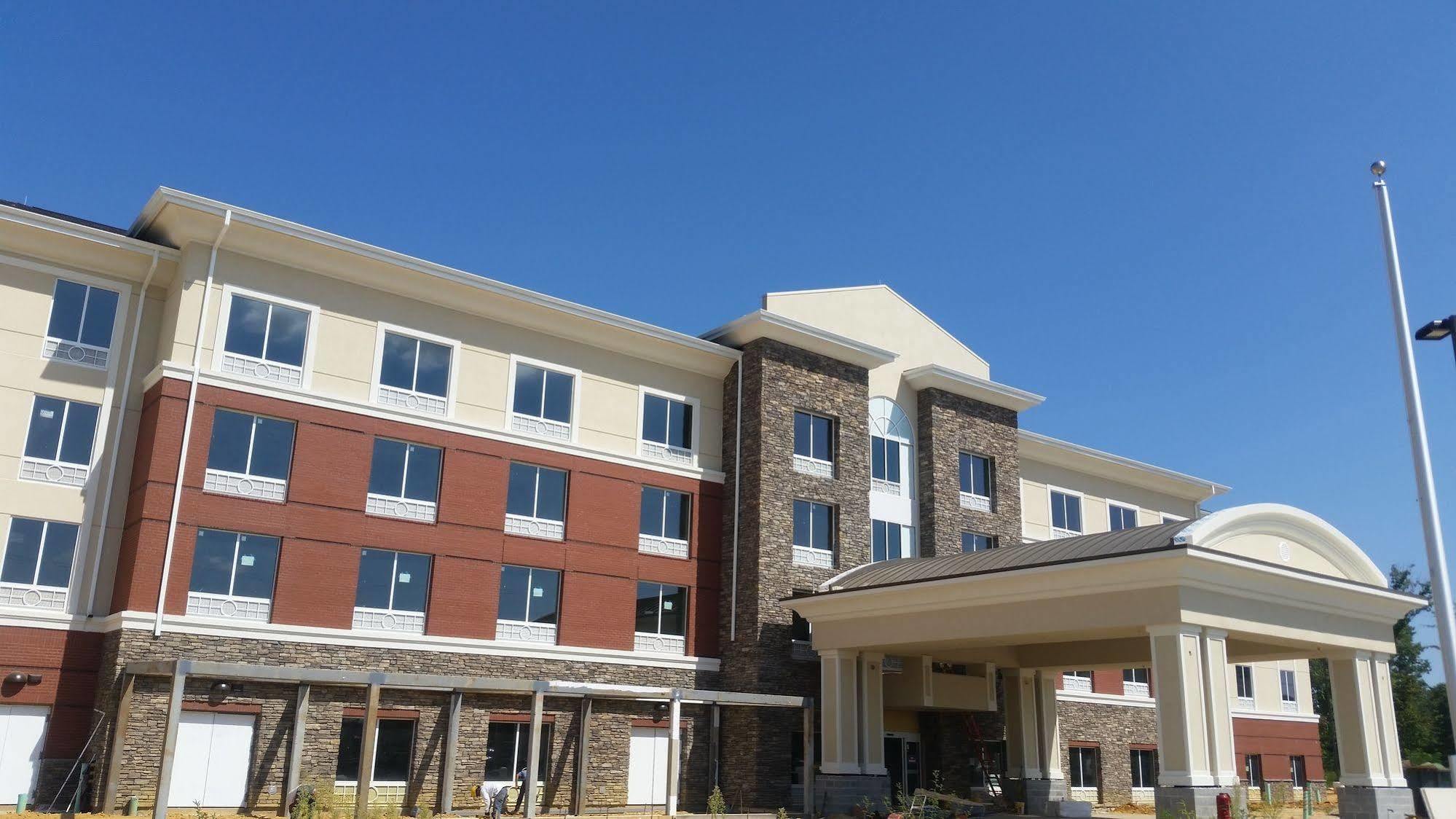 Holiday Inn Express & Suites Lexington Park California, An Ihg Hotel Exterior photo